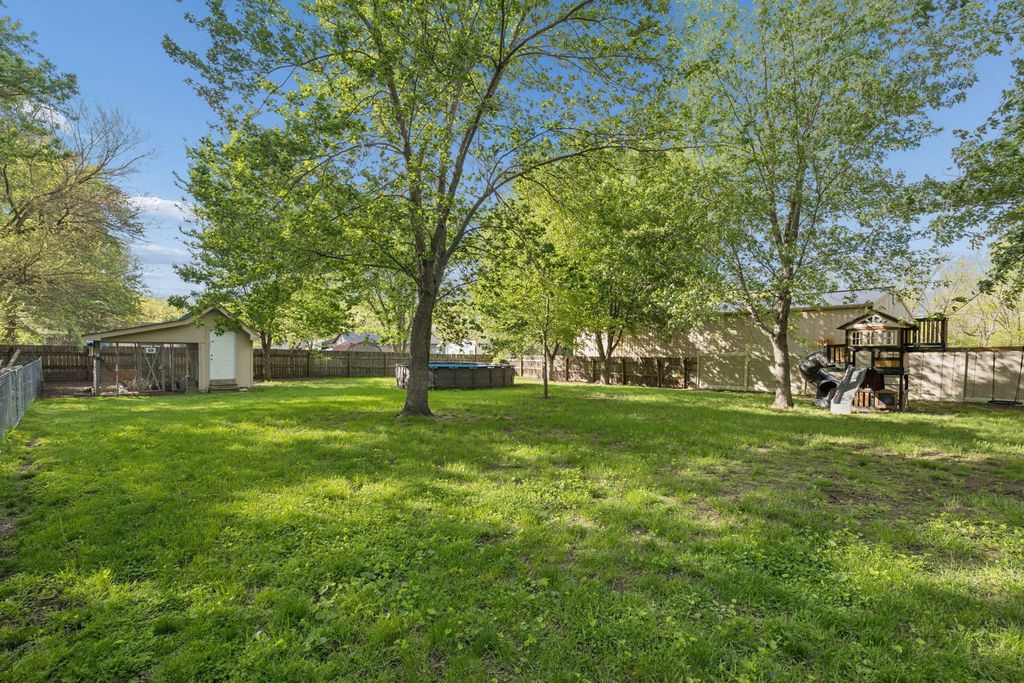 Image 21 of property listing at 35652 Jay Drive, Custer Park, IL 60481