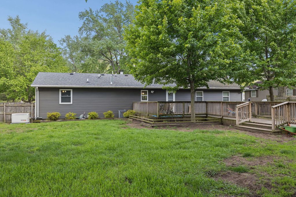 Image 23 of property listing at 35652 Jay Drive, Custer Park, IL 60481