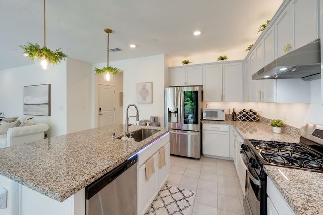 4008 Mercury Ln, Roseville, CA 95747