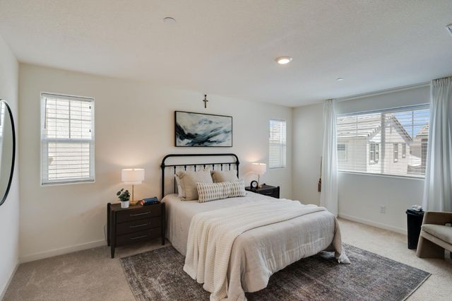 4008 Mercury Ln, Roseville, CA 95747