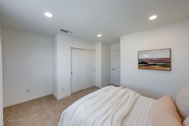 4008 Mercury Ln, Roseville, CA 95747