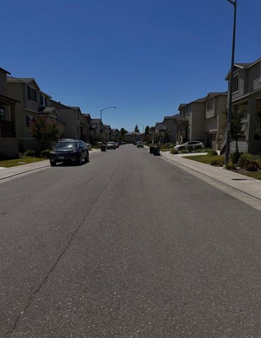 1435 Battlement Dr, Stockton, CA 95206