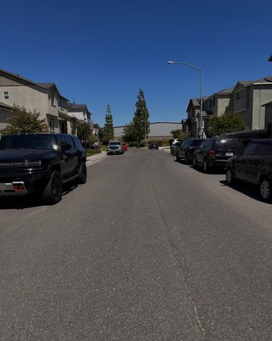 1435 Battlement Dr, Stockton, CA 95206