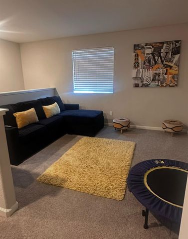 1435 Battlement Dr, Stockton, CA 95206