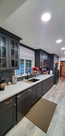 1702 Meadow Ave, Stockton, CA 95207