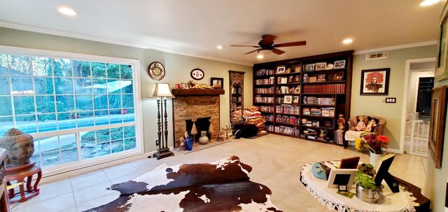 1702 Meadow Ave, Stockton, CA 95207