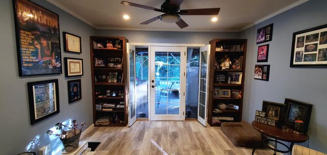 1702 Meadow Ave, Stockton, CA 95207