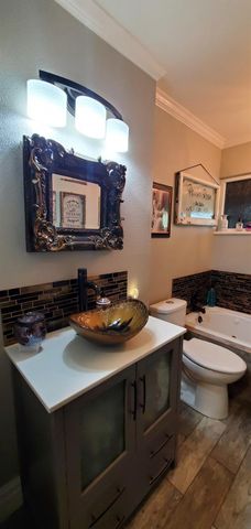 1702 Meadow Ave, Stockton, CA 95207