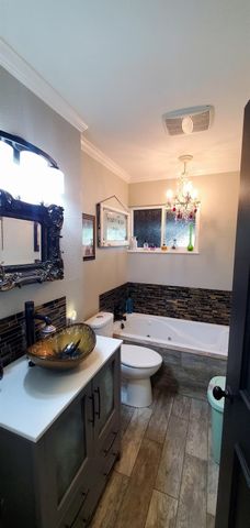 1702 Meadow Ave, Stockton, CA 95207