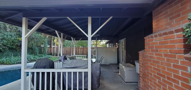 1702 Meadow Ave, Stockton, CA 95207