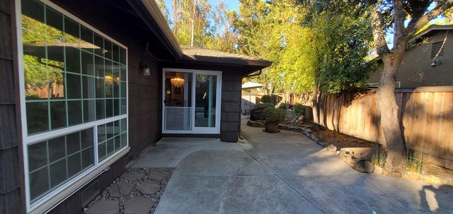 1702 Meadow Ave, Stockton, CA 95207