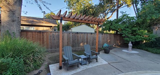 1702 Meadow Ave, Stockton, CA 95207