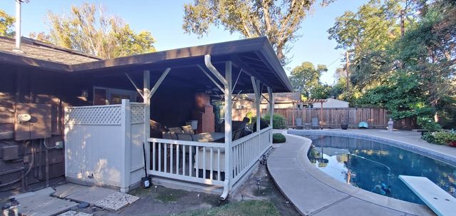 1702 Meadow Ave, Stockton, CA 95207