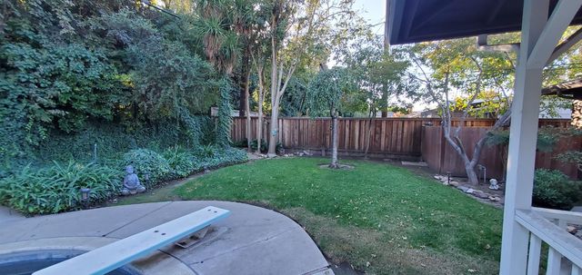 1702 Meadow Ave, Stockton, CA 95207