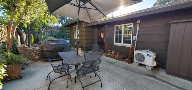 1702 Meadow Ave, Stockton, CA 95207