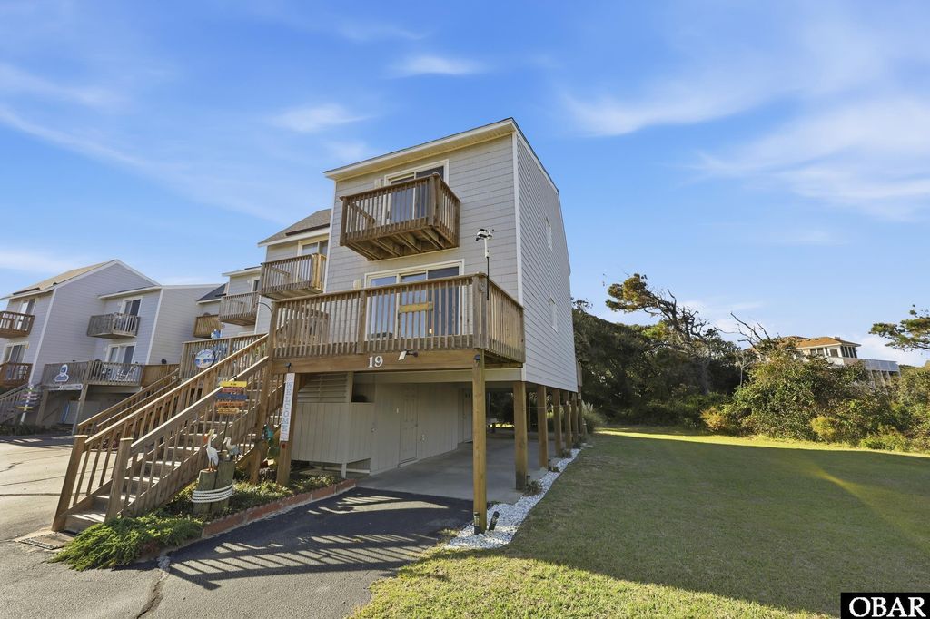 Image 1 of property listing at 123 Georgetown Sands Rd Unit 19, Duck, NC 27949