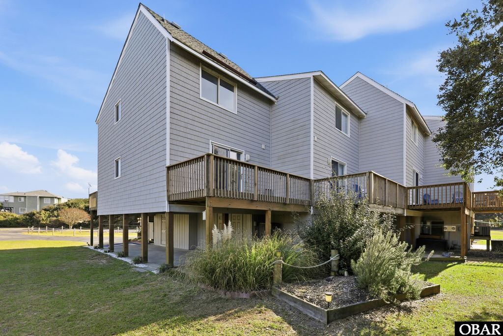 Image 35 of property listing at 123 Georgetown Sands Rd Unit 19, Duck, NC 27949