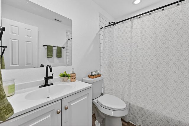 412 Susan Drive, Kennedale, TX 76060