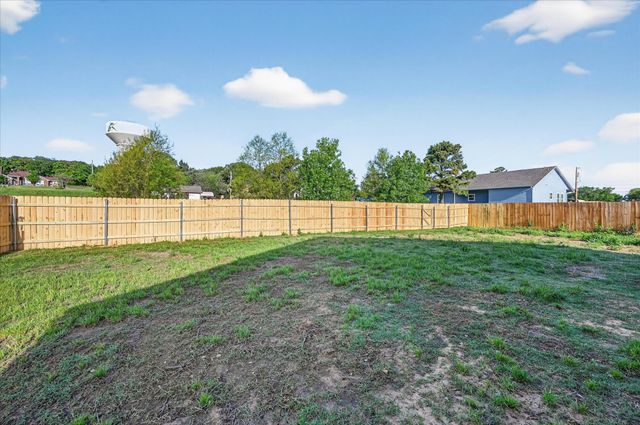 412 Susan Drive, Kennedale, TX 76060