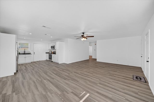 412 Susan Drive, Kennedale, TX 76060