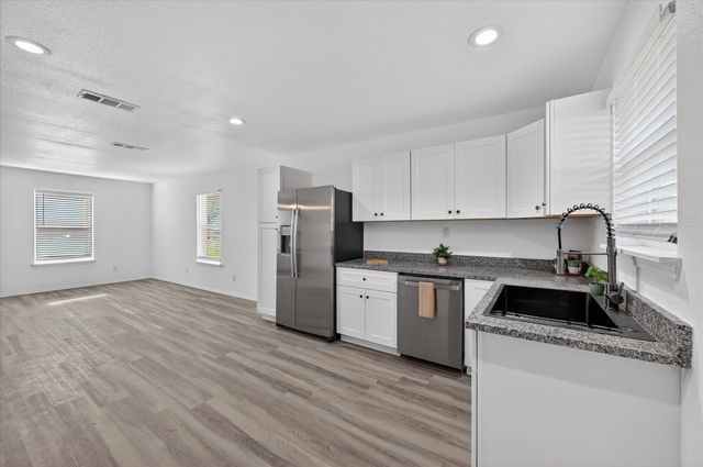 412 Susan Drive, Kennedale, TX 76060