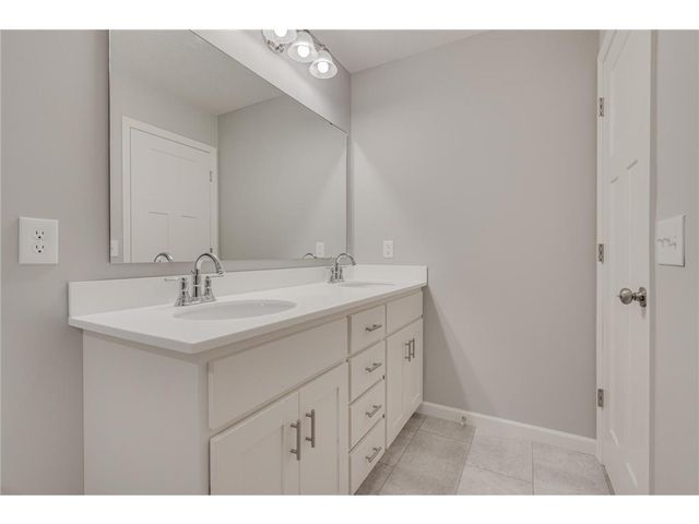 107 England Street, Somerset, WI 54025