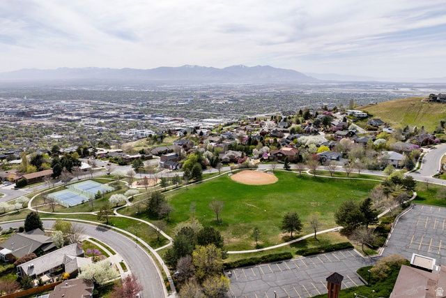 195 E NORTH SANDRUN RD, Salt Lake City, UT 84103