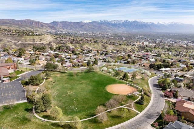 195 E NORTH SANDRUN RD, Salt Lake City, UT 84103
