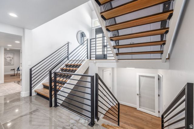 195 E NORTH SANDRUN RD, Salt Lake City, UT 84103