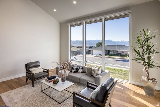 195 E NORTH SANDRUN RD, Salt Lake City, UT 84103