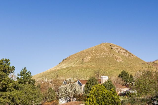 195 E NORTH SANDRUN RD, Salt Lake City, UT 84103