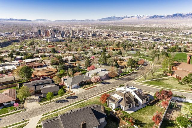 195 E NORTH SANDRUN RD, Salt Lake City, UT 84103