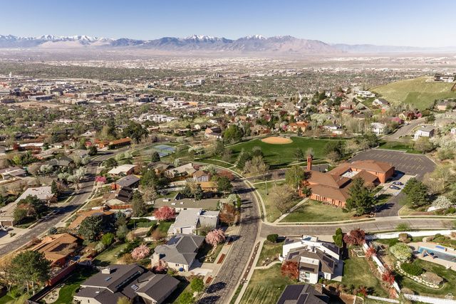 195 E NORTH SANDRUN RD, Salt Lake City, UT 84103