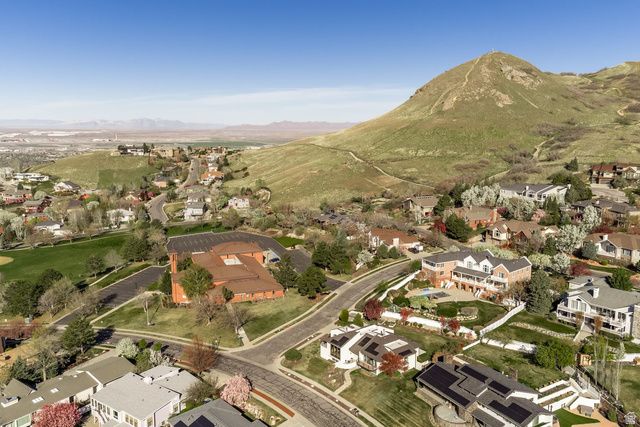 195 E NORTH SANDRUN RD, Salt Lake City, UT 84103