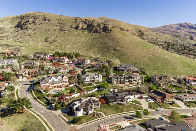 195 E NORTH SANDRUN RD, Salt Lake City, UT 84103