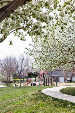 195 E NORTH SANDRUN RD, Salt Lake City, UT 84103