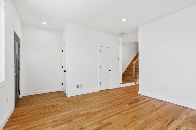 1014 Annadale Road, Staten Island, NY 10312