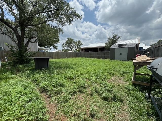 225 Western Ave, Bertram, TX 78605