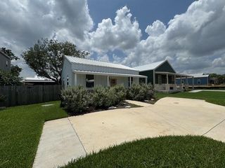 225 Western Ave, Bertram, TX 78605