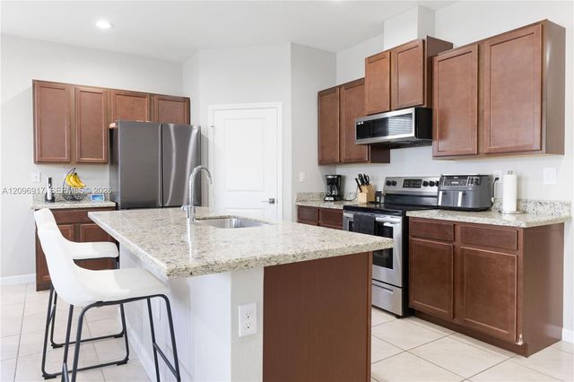 27526 SW 133rd Place, Homestead, FL 33032