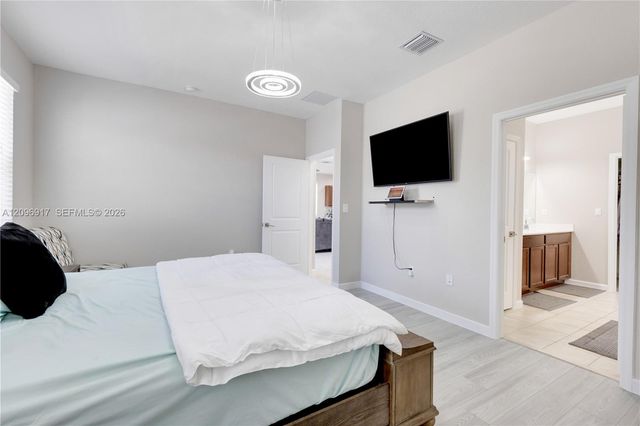 27526 SW 133rd Place, Homestead, FL 33032