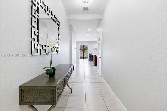 27526 SW 133rd Place, Homestead, FL 33032