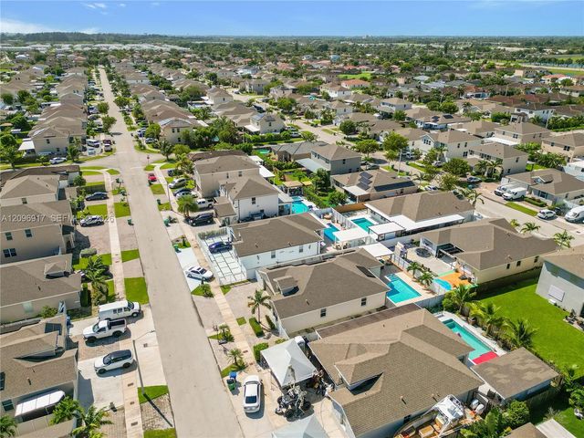 27526 SW 133rd Place, Homestead, FL 33032