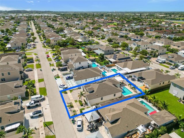 27526 SW 133rd Place, Homestead, FL 33032