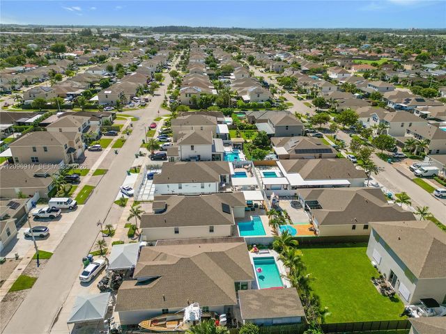 27526 SW 133rd Place, Homestead, FL 33032