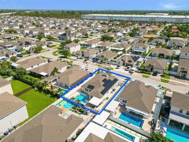 27526 SW 133rd Place, Homestead, FL 33032