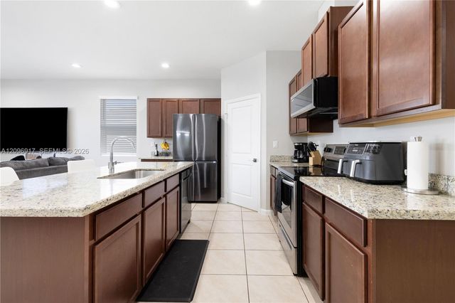 27526 SW 133rd Place, Homestead, FL 33032