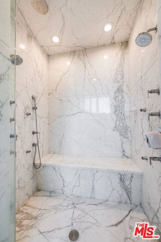 16167 Royal Oak Road, Encino (los Angeles), CA 91436