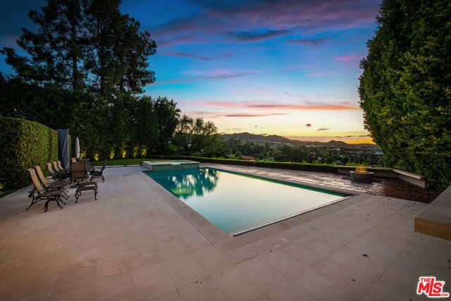 16167 Royal Oak Road, Encino (los Angeles), CA 91436