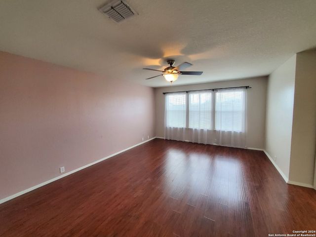 555 PLANTERS PASS, Schertz, TX 78154